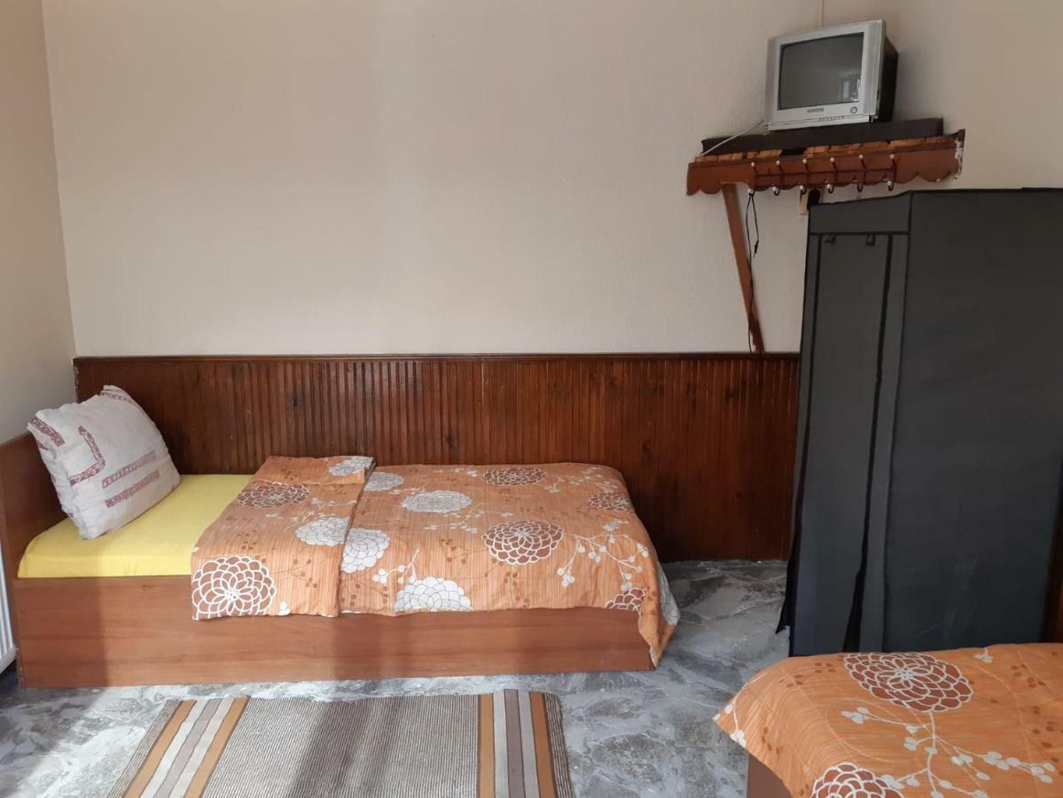Byala Kista Apart Isperikh エクステリア 写真